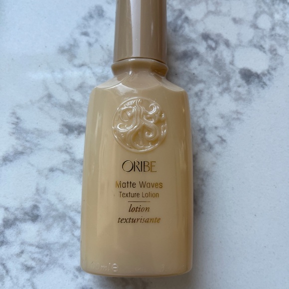 Oribe Matte Waves Texture Lotion 3.4oz Full Size - Picture 3 of 3